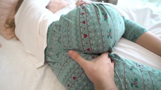 Хватит спать, пора писю разминать - jon-jost.com