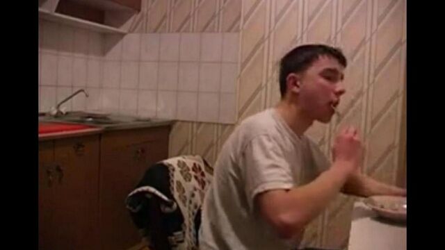Инцест мать и сын раком трахаются на кухне - jon-jost.com