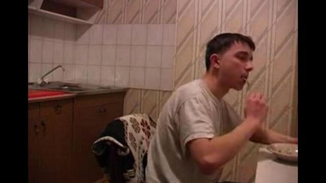 Изнасиловал маму на кухне, круче чем просто инцест - jon-jost.com